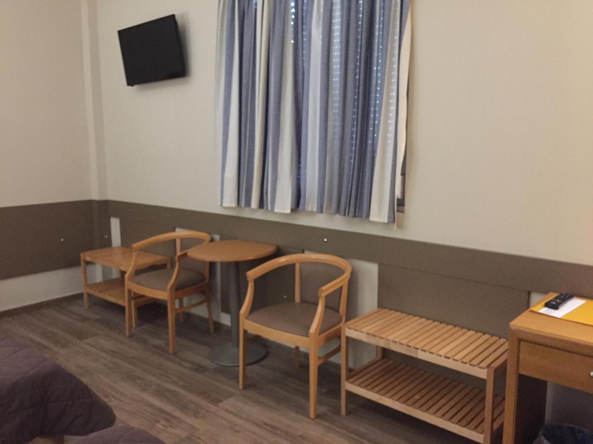 Hotel Ostria Kalamata Bilik gambar