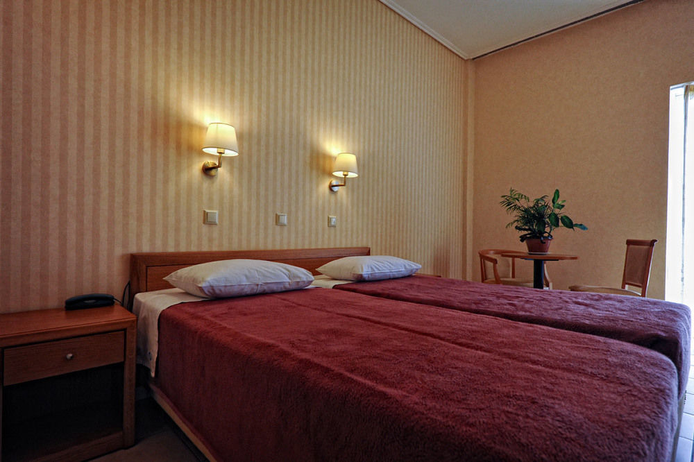 Hotel Ostria Kalamata Luaran gambar