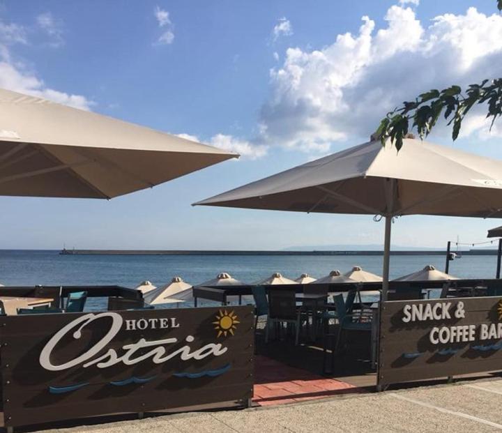 Hotel Ostria Kalamata Luaran gambar